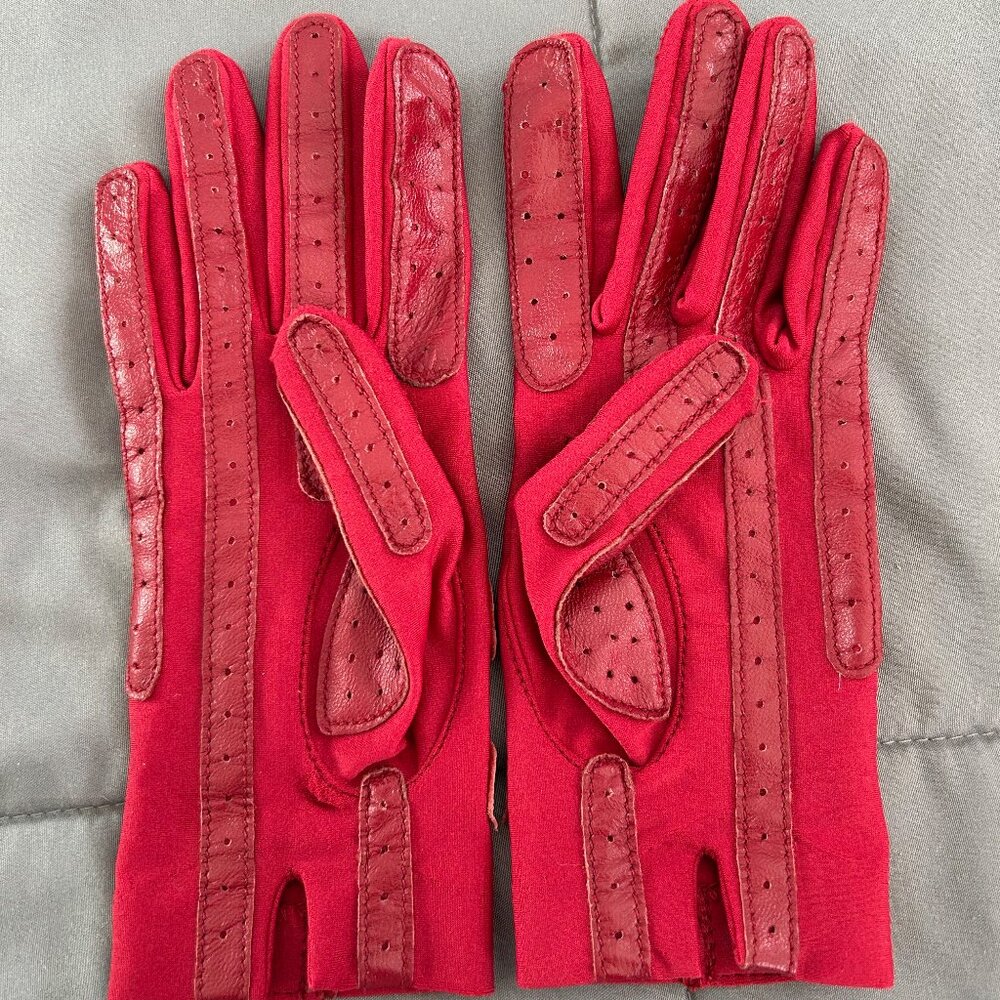 Red Isotoner Driving Gloves
